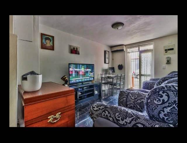 2 BEDROOM HOUSE FOR SALE IN WOODSTOCK